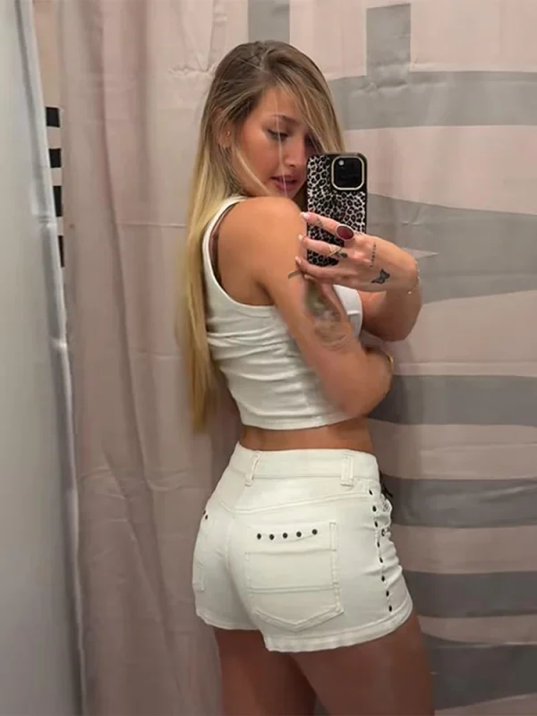 Vintage Distressed Woman's Crop Denim High Rise Metal Rivets Ripped Holes Lady Shorts Jeans Fashion Summer New Casual Outwear - Image 4