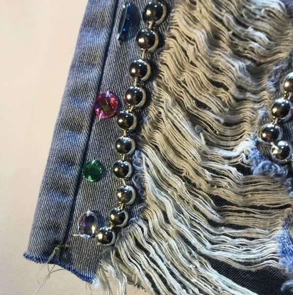 2025 summer diamond beaded denim shorts women new loose high waist slim mid-pants fashionable high street casual jeans - Image 6