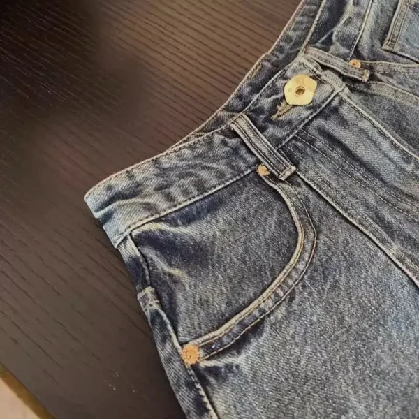 Retro high-waisted jeans women's summer new high fashion temperament design casual Joker wavy shorts. baggy jeans women - Image 3
