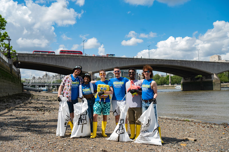 Clean up on southbank river
