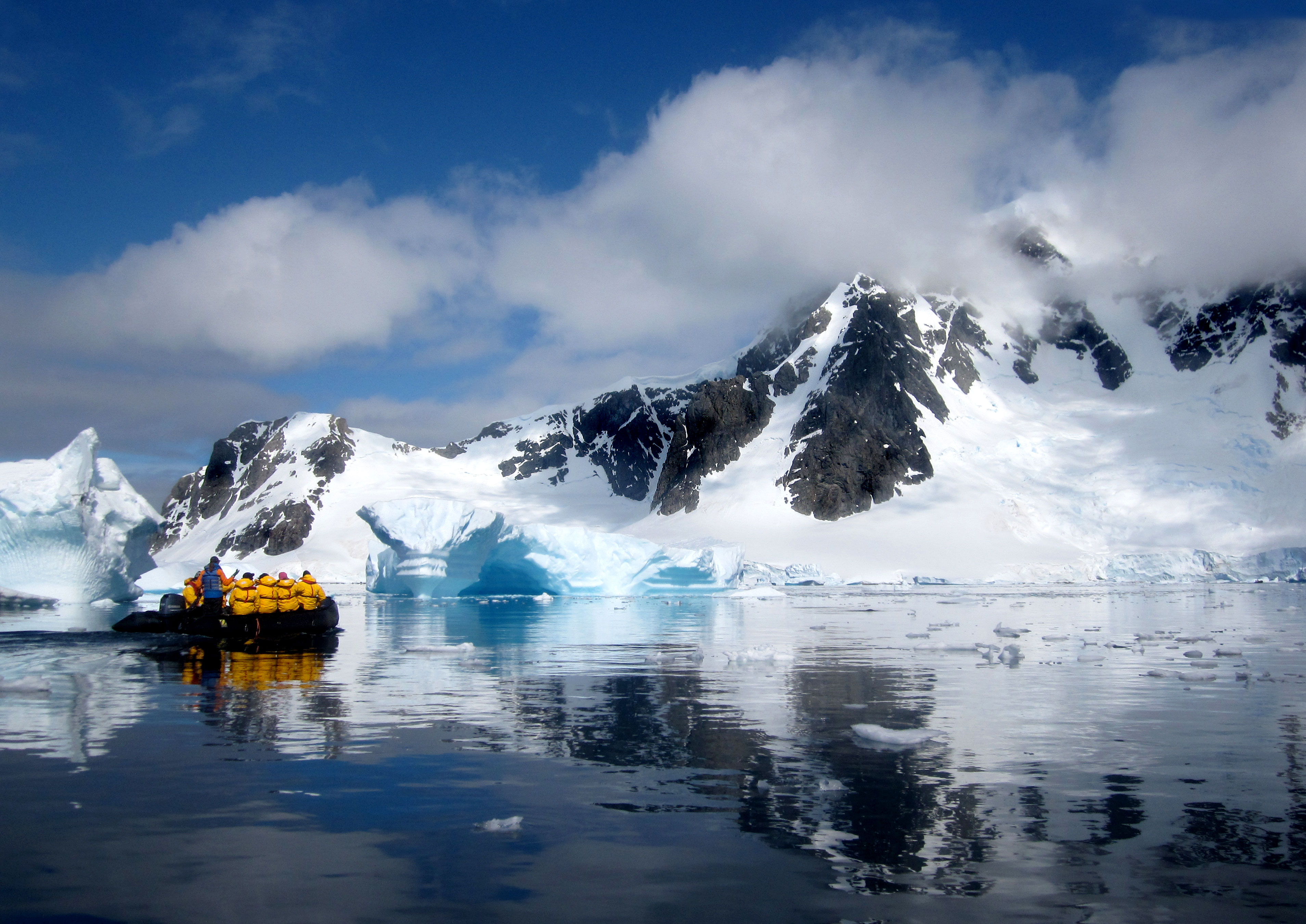 antarctica travel season