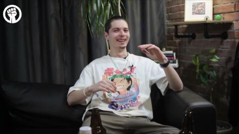 Камен с нова обеца, наситени нюанси и авангардни планове - 50 STOTINKI