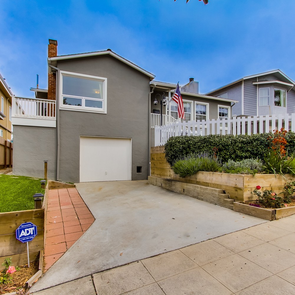 4568 Newport Avenue Rancho Photos