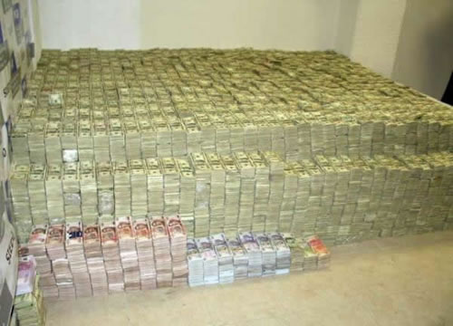JFrtQS9qS8mt6hJhm4uD_money_room.jpg