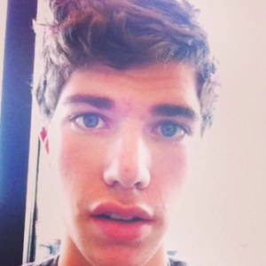 Genius profile picture for @Hatter