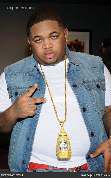 Mustard on the beat ho – We in Da Club by Shad Moss