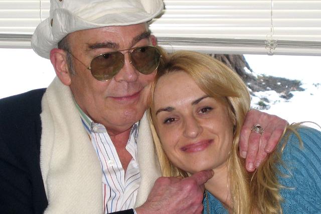 AP News: Review confirms journalist Hunter S. Thompson's 2005 death was a suicide
