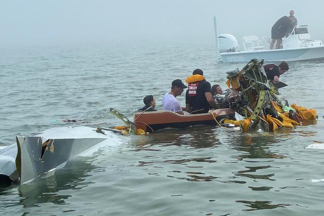 AP News: Mexican Navy medical flight lost communication for several minutes before Texas crash