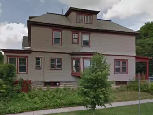 2016-08/SYRACUSE-Apartment-Building-87599.webp