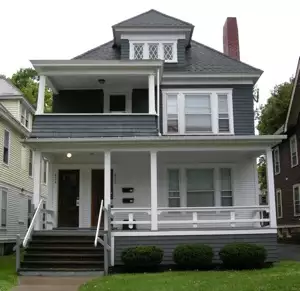 2016-08/SYRACUSE-Apartment-Building-88284.webp
