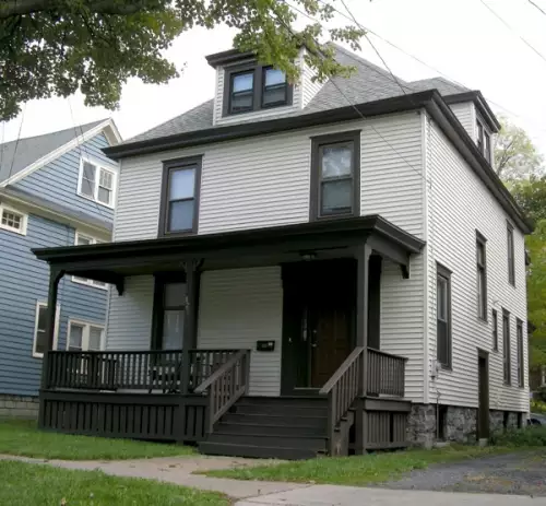 2016-08/SYRACUSE-Apartment-Building-88290.webp