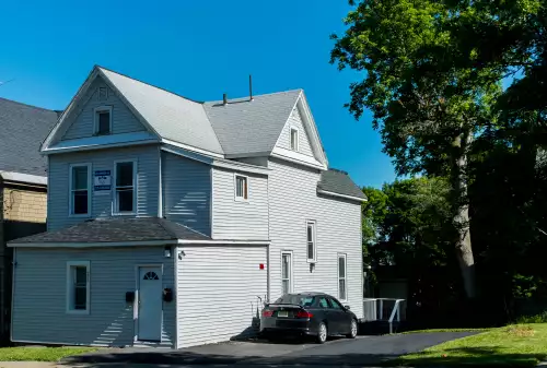 2016-08/SYRACUSE-Apartment-Building-88633.webp