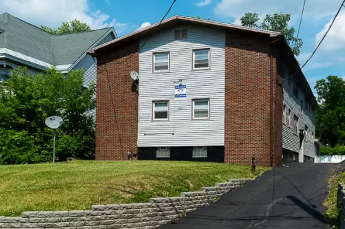 2016-08/SYRACUSE-Apartment-Building-88689.webp