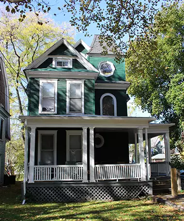 2016-09/SYRACUSE-Apartment-Building-94556.webp