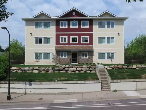 2018-05/UNIVERSITY-OF-MINNESOTA-Apartment-Building-399372.webp
