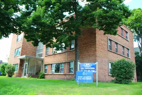 2018-06/UNIVERSITY-OF-MINNESOTA-Apartment-Building-401723.webp