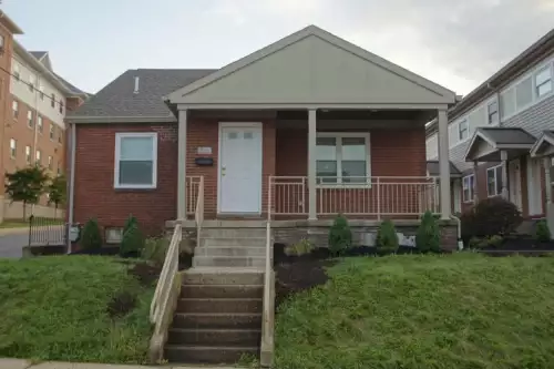 2018-07/iup-Apartment-Building-407128.webp