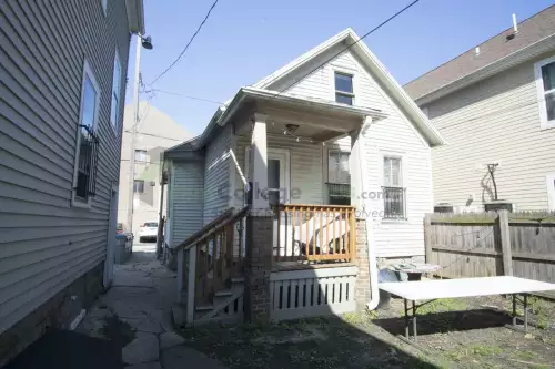 2018-08/MARQUETTE-Apartment-Building-420759.webp