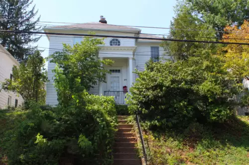 2018-08/Ohio-University-Apartment-Building-422459.webp