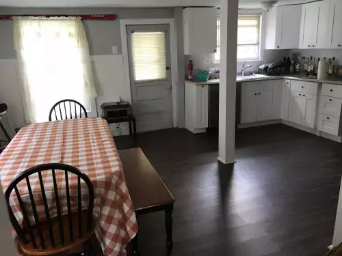 S Bed 57 Walnut Street Binghamton, NY 13905 USA 6