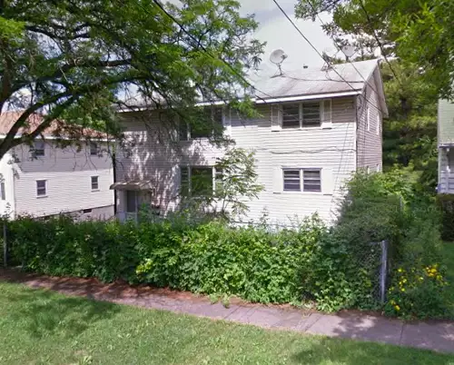 2018-09/SYRACUSE-Apartment-Building-426063.webp