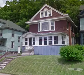 2018-09/SYRACUSE-Apartment-Building-426067.webp