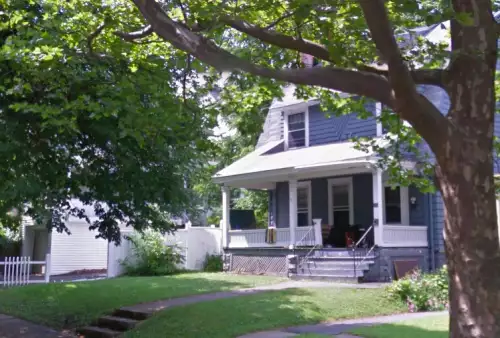 2018-09/SYRACUSE-Apartment-Building-426126.webp