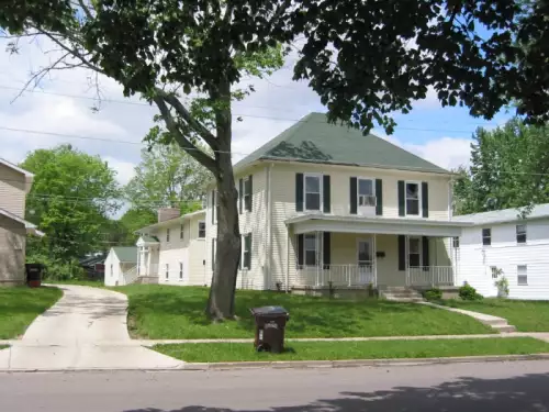 2018-10/MIAMI-UNIVERSITY-Apartment-Building-447027.webp