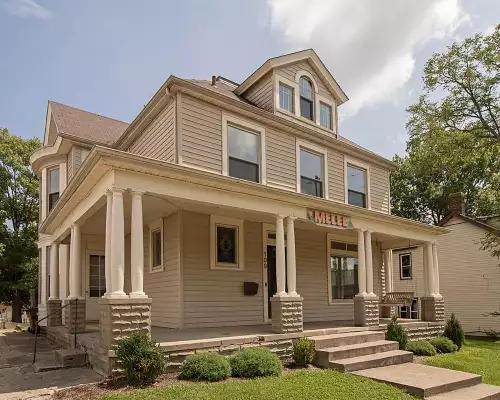 2019-02/MIAMI-UNIVERSITY-Apartment-Building-527563.webp