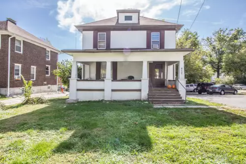 2019-02/UNIVERSITY-OF-MISSOURI-Apartment-Building-522602.webp