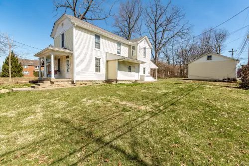 2019-04/MIAMI-UNIVERSITY-Apartment-Building-546413.webp