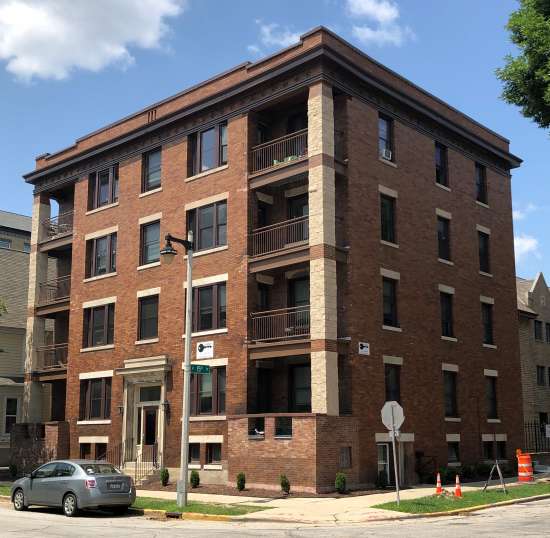 1504 Kilbourn Milwaukee, Wisconsin