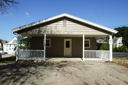 2019-08/iup-Apartment-Building-569091.webp