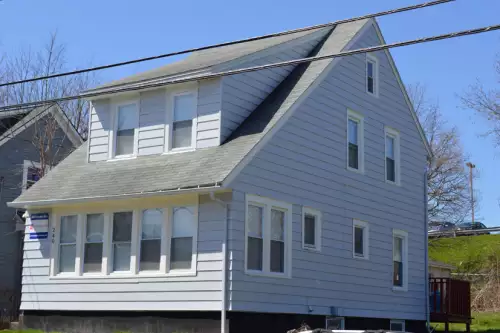 2019-10/SYRACUSE-Apartment-Building-602043.webp