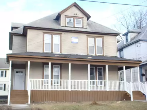 2019-10/SYRACUSE-Apartment-Building-602076.webp