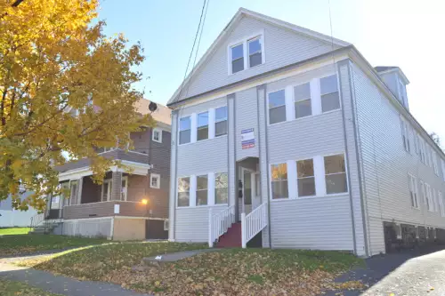 2019-10/SYRACUSE-Apartment-Building-602497.webp