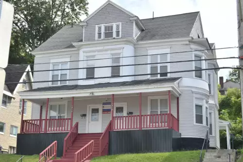 2019-10/SYRACUSE-Apartment-Building-602526.webp