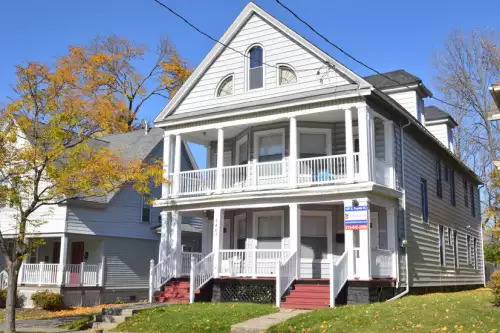 2019-10/SYRACUSE-Apartment-Building-602621.webp