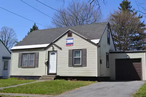 2019-10/SYRACUSE-Apartment-Building-602921.webp