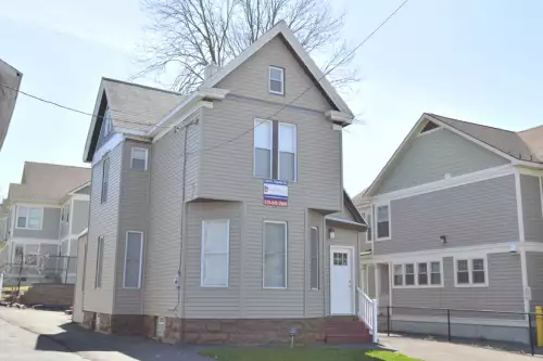 2019-10/SYRACUSE-Apartment-Building-602938.webp