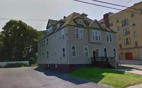 2019-10/SYRACUSE-Apartment-Building-603127.webp