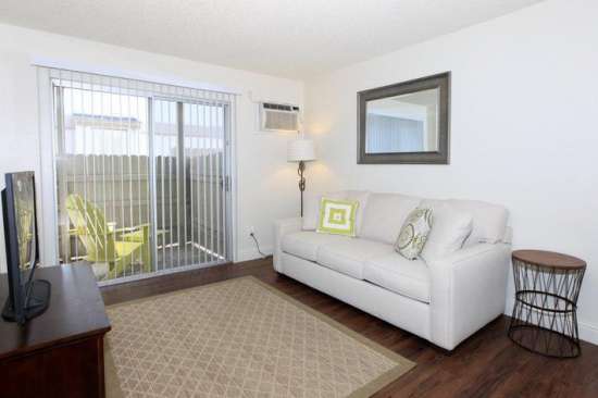 Parkwood Apartment Homes Fresno Rent College Pads