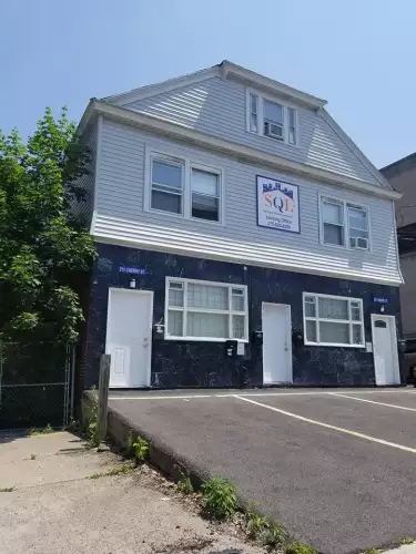 2020-02/SYRACUSE-Apartment-Building-651073.webp