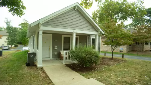 2020-10/IU-Apartment-Building-722243.webp