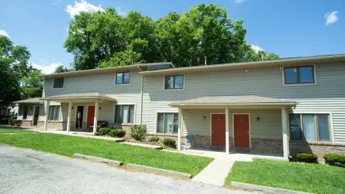 2020-10/IU-Apartment-Building-722322.webp