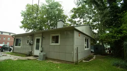 2020-10/IU-Apartment-Building-722535.webp