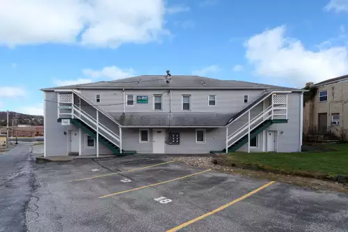 2020-10/iup-Apartment-Building-729520.webp