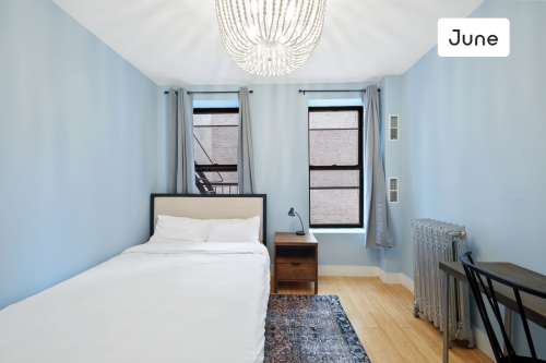 Private bedroom in 4 bed/1 bath Home 21 0