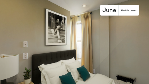Private bedroom in 3 bed/1 bath Home 14 3