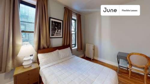 Private bedroom in 4 bed/1 bath Home 135 0